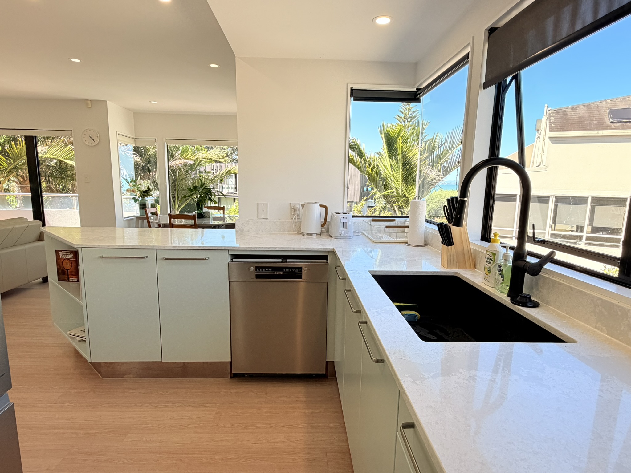 Eastern Beachside Seaview Luxury Villa